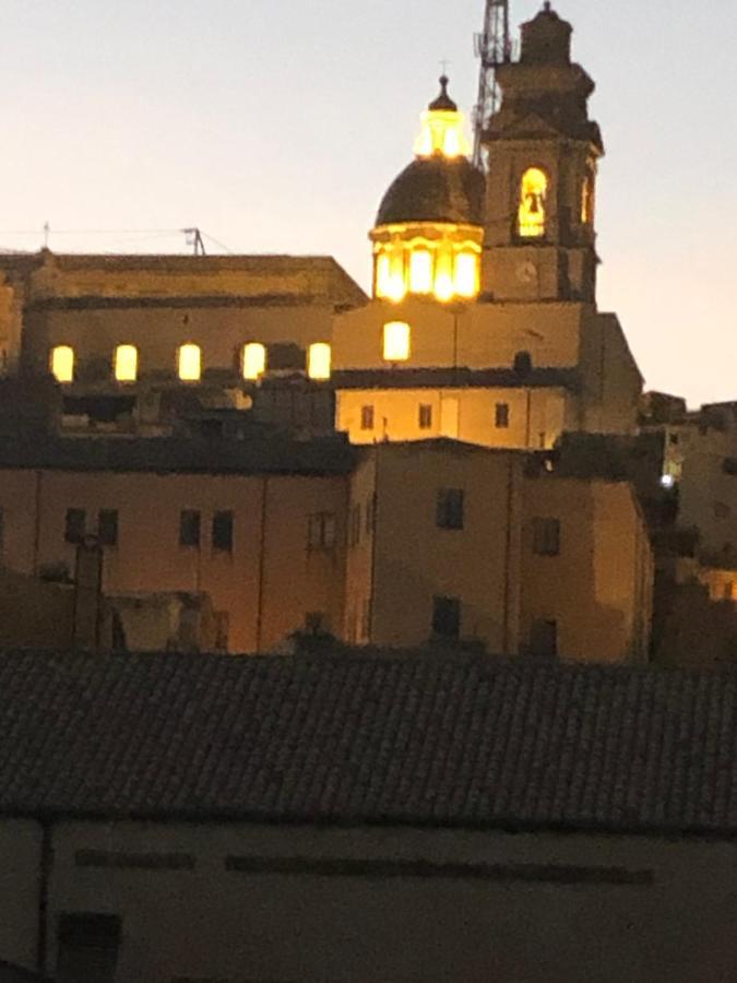 Attico Da Rosa Con Vista Spettacolare A 360 Gradi Lejlighed Caltagirone Eksteriør billede