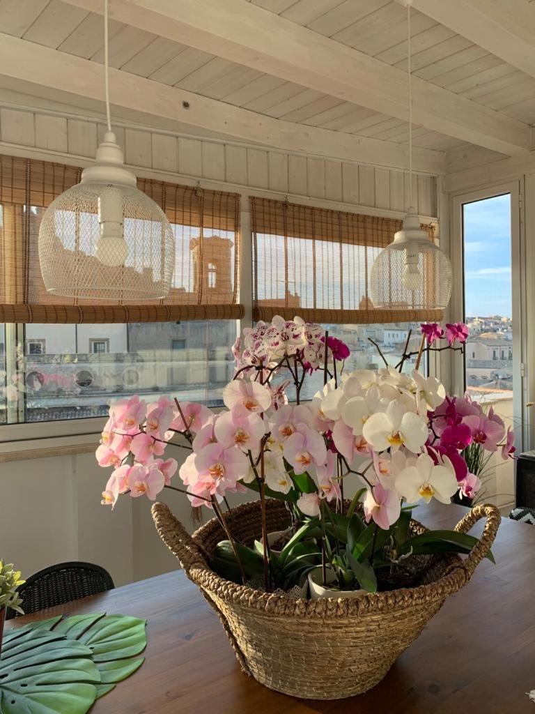 Attico Da Rosa Con Vista Spettacolare A 360 Gradi Lejlighed Caltagirone Eksteriør billede