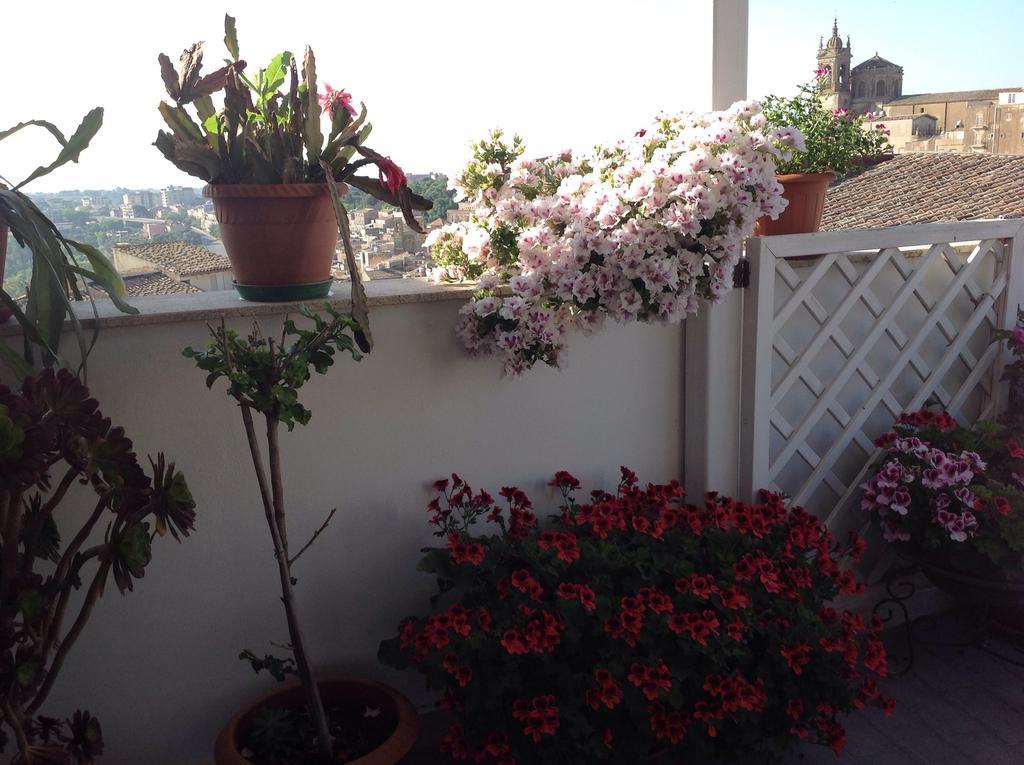 Attico Da Rosa Con Vista Spettacolare A 360 Gradi Lejlighed Caltagirone Eksteriør billede