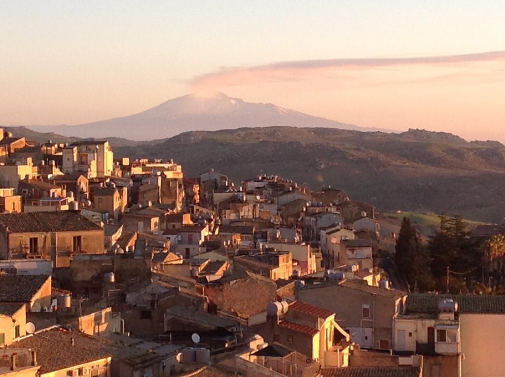 Attico Da Rosa Con Vista Spettacolare A 360 Gradi Lejlighed Caltagirone Eksteriør billede