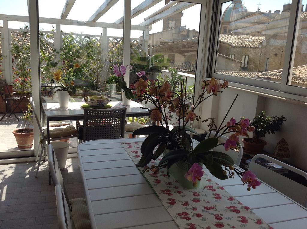 Attico Da Rosa Con Vista Spettacolare A 360 Gradi Lejlighed Caltagirone Eksteriør billede